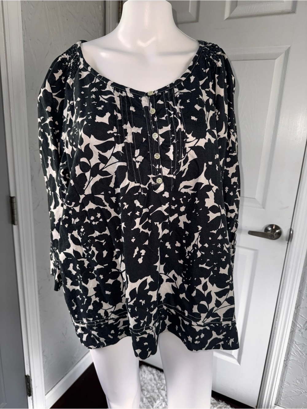 Jones New York Black & White Floral Tunic Top XL